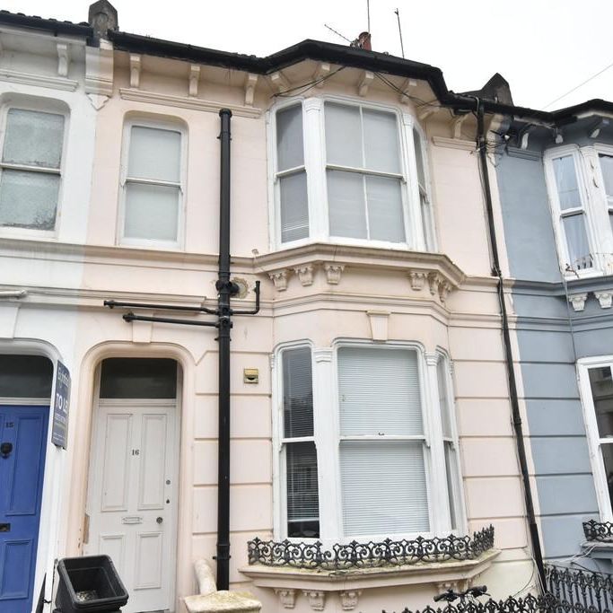 5 bedroom maisonette to rent - Photo 1