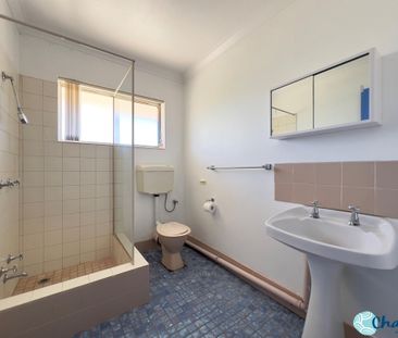 SHOALWATER LOCATION UPSTAIRS 2x1 UNIT !!!! - Photo 5