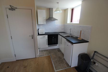 Fylde Road, Preston - Photo 3