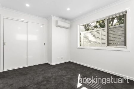 Unit 1/5 Henry Street, Box Hill. - Photo 5