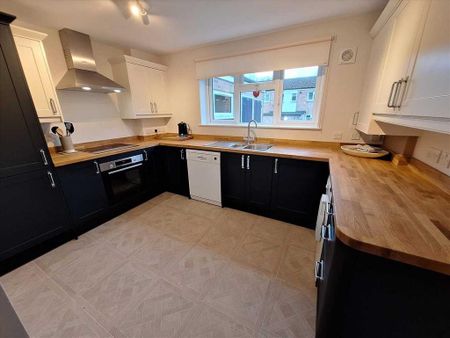 2 bedroom apartment to rent - Photo 5