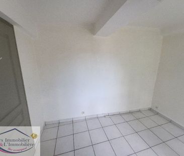 Location Appartement 2 pièces 37m² LA CRAU 83260 - Photo 5