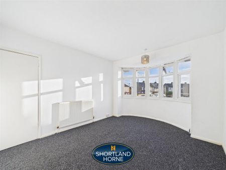 3 bedroom end of terrace house to rent - Photo 3