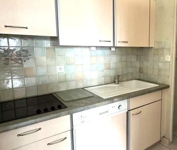 Location Appartement 2 pièces 49m² LES SABLES D OLONNE 85100 - Photo 3