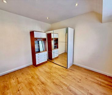 4 bedroom terraced house to rent - Photo 5