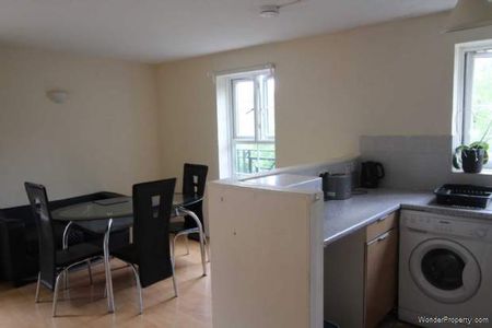 2 bedroom property to rent in London - Photo 3