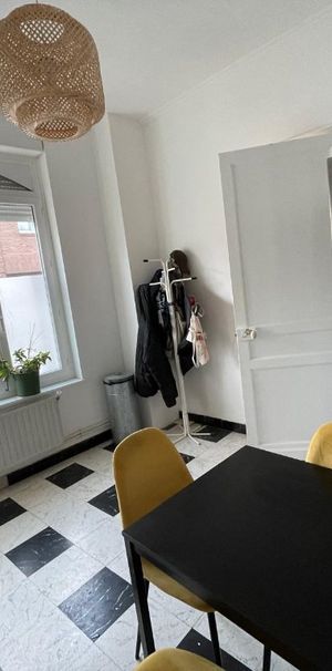 Colocation 4 personnes - proche tram - Photo 1