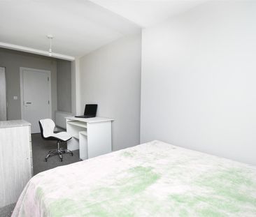 1 bed house share to rent in Dall Street, Burnley, BB11 - Photo 2