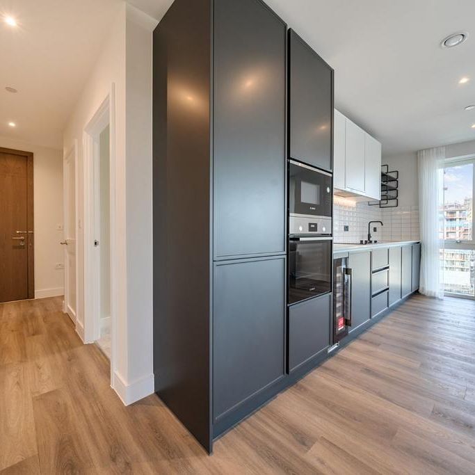 3 bedroom flat to rent - Photo 1