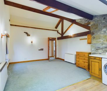 Flat to rent on - Photo 4