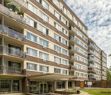 4 1/2 - 239 Boulevard Deguire, Montréal - Photo 1