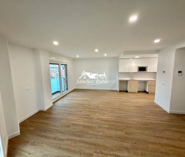 Dúplex de alquiler en Calle de las Matas, 1, Casa Amarilla - Photo 2