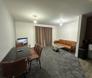 2 Bed Flat, Paisley Road West, G51 - Photo 1