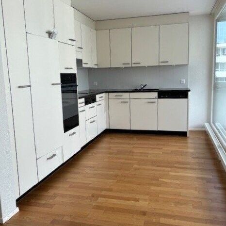 Housing with security, living independently - Photo 1