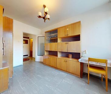 Rozkładowe mieszkanie w niskim bloku - Zdjęcie 5