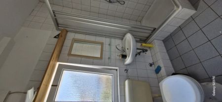 Aufgepasst: große 3 1/2 Wohnung in einer Altbauvilla mit Balkon - Photo 2