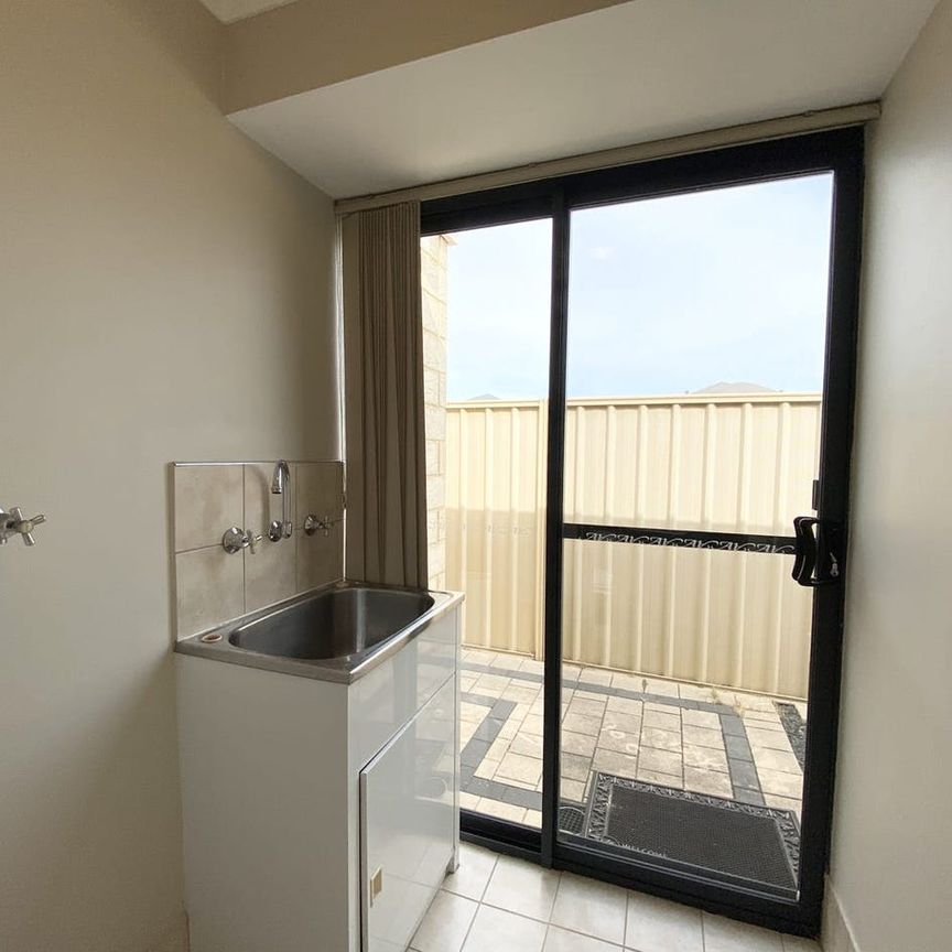 3x2 home in Canning Vale - Photo 1