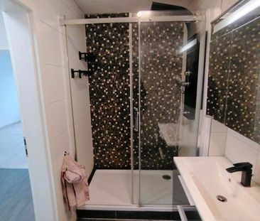 2 Zimmerwohnung, Einbauküche,Terasse in Giebel - Photo 6