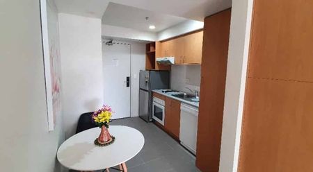 Apartment with city view - Photo 4