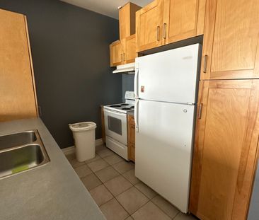 For Lease - 44 Bond Street Unit# 904, Oshawa, Ontario - Photo 1