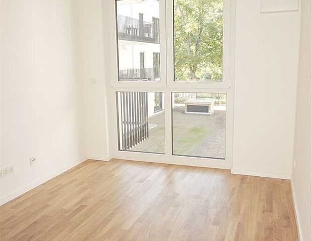 Exklusive 3 Zimmer Wohnung mit Einbauküche und Balkon in direkter Mosellage ! - Foto 1