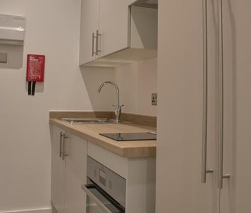 Studio to rent - Photo 1