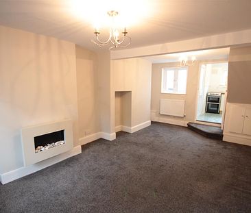 1 bedroom Terraced House to let - Photo 2