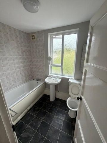 119 Merville Garden Village Newtownabbey, BT37 9TP - Photo 5