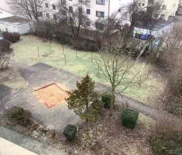 Renovierte 2-Zimmer-Wohnung mit EBK ab sofort zu vermieten - Photo 1