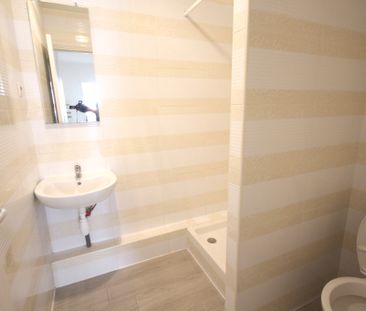 Location Appartement 2 pièces 28m² LILLE 59000 - Photo 3