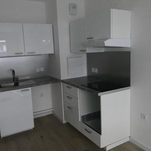 location Appartement T2 DE 39.95m² À MEAUX - Photo 2