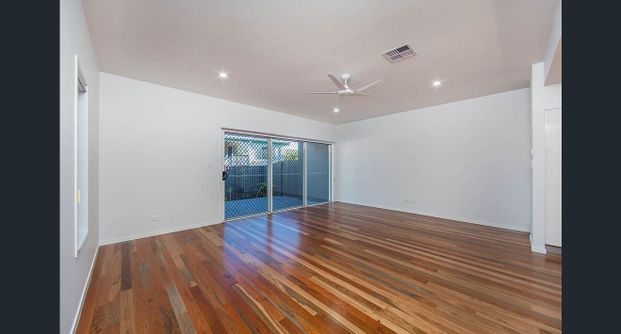 Redcliffe, address available on request - Photo 1