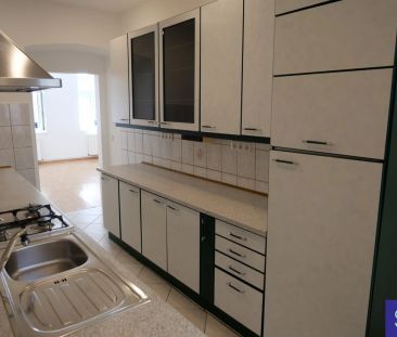 Provisionsfrei: Renovierter 62m² Altbau mit 3 Zimmern und Einbauküc... - Photo 3