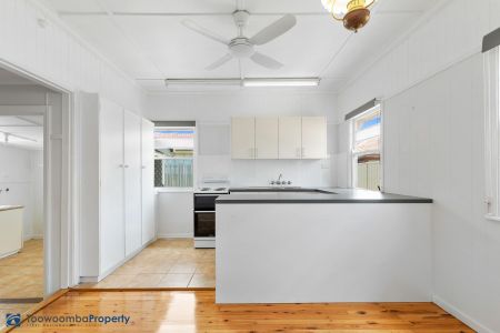 271 West Street, 4350, Harristown Qld - Photo 5