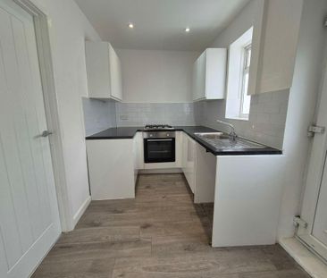 3 bed semi-detached to rent in NE31 - Photo 6