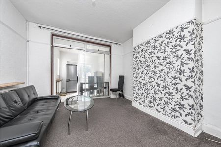 Spring Grove Road, Hounslow, TW3 - Photo 2