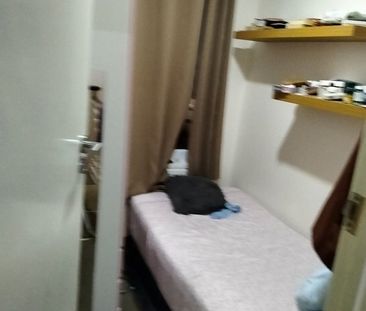 Room in a Shared House, Grenaby Avenue, CR0 - Photo 2