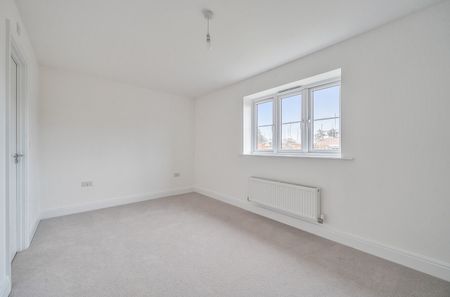 2 bedroom semi-detached house to rent - Photo 2