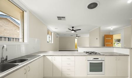 Great Family Home In Quiet Street - Photo 3