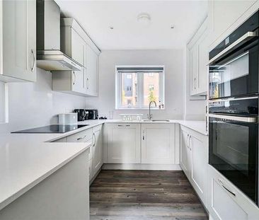 Station Road, Hook, Hampshire, RG27 - Photo 4