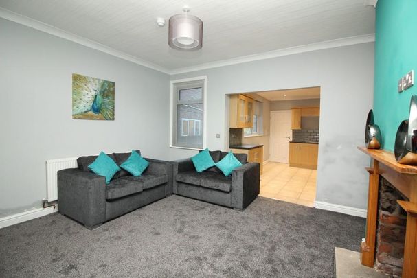 1 bedroom in a house share to rent - Photo 1