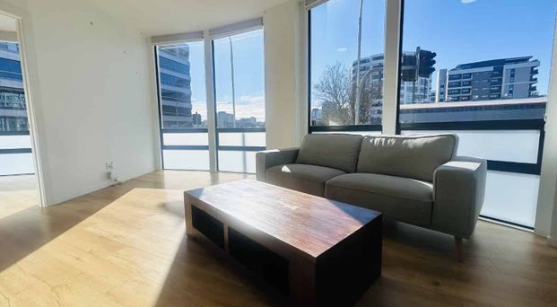 2 Bedroom apartment in the heart of City - Photo 1