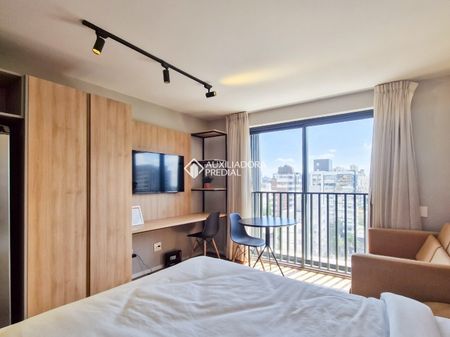 Apartamento com 1 quarto e 24m² para alugar em Moinhos de Vento, Porto Alegre. - Foto 4