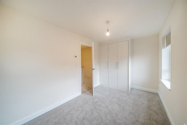 2 Bedroom House - End Terrace - Photo 1