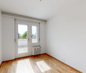 Grosszügige Wohnung mit grossen Terrassen - Photo 3