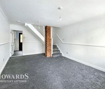 2 bedroom terraced house to rent - Photo 4