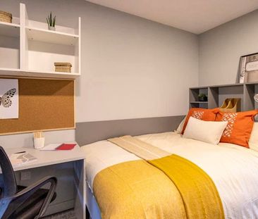 Classic 2 Bedroom Apartment - Photo 5