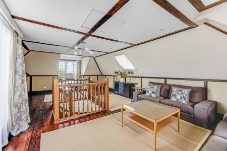 3 bedroom flat to rent - Photo 4