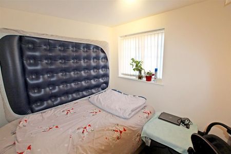 2 Bedroom Apartment to Rent in The Nurseries, Northampton, NN1 - Photo 2