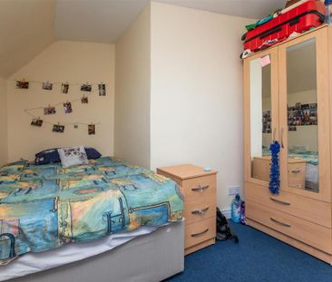 3 bedroom apartment to rent - Photo 3